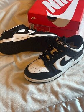 Nike Dunk Low, Pandas, 2.5Y